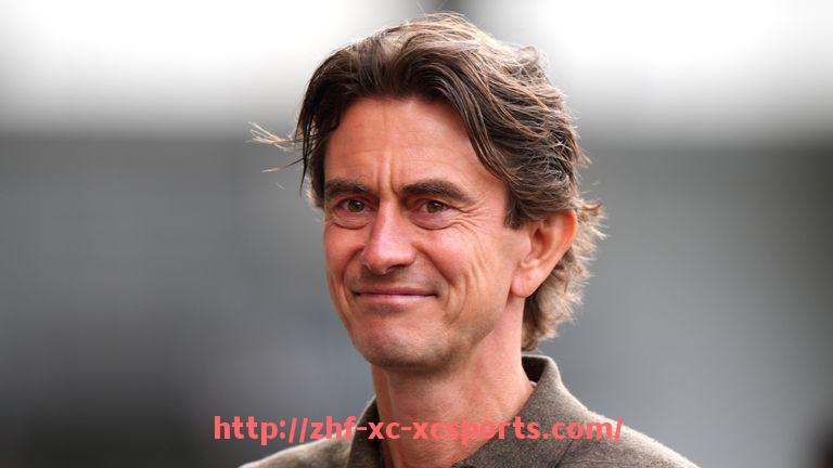 杏彩体育-世俱杯比赛服饰展示活动策划及观众反馈分析